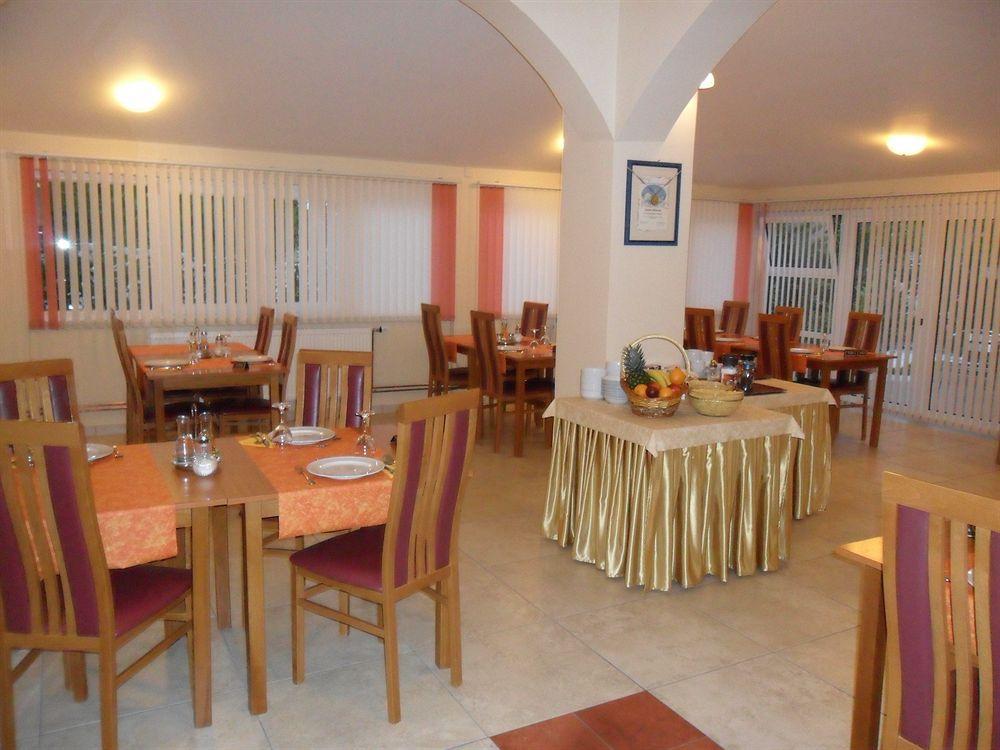 Pansion Villa Bok Novalja Ngoại thất bức ảnh