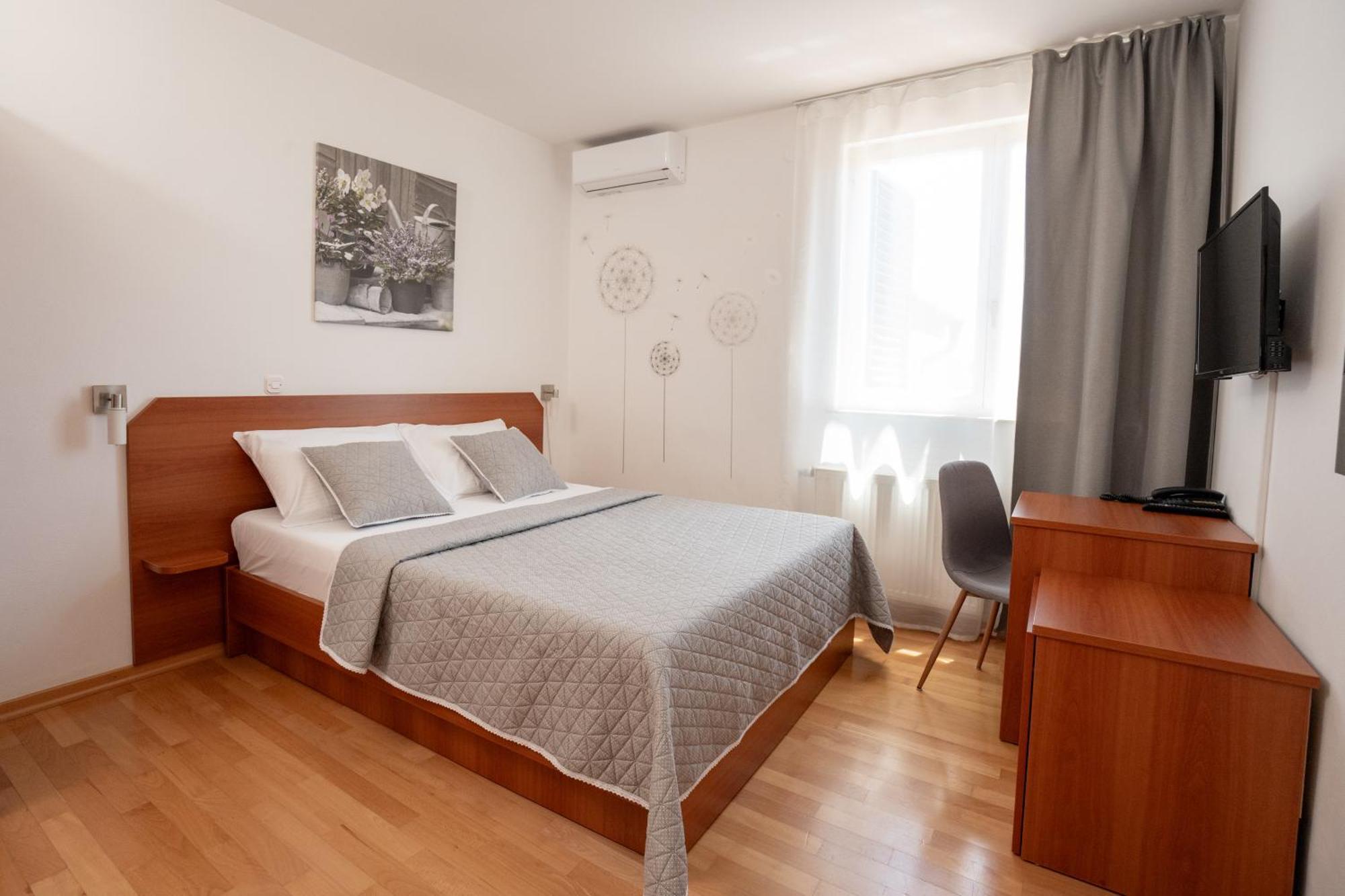 Pansion Villa Bok Novalja Ngoại thất bức ảnh